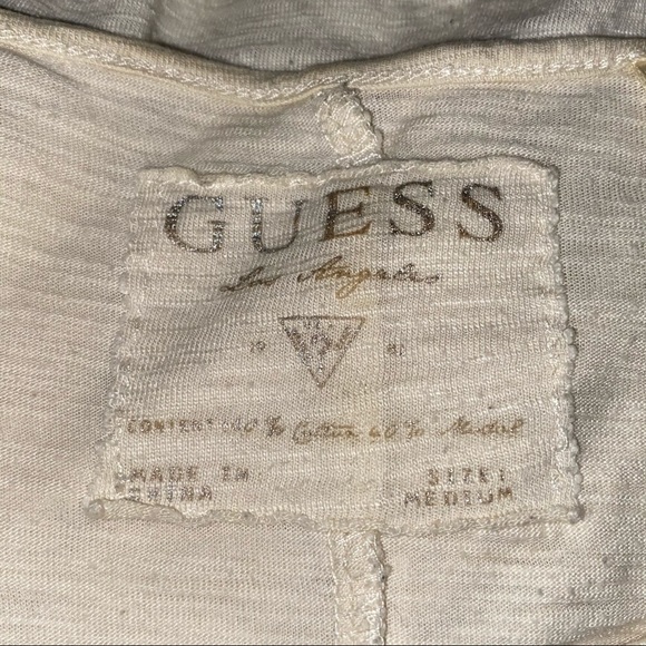 GUESS Cream Open Slit Shoulder BOHO Feather Graphic Dolman Sleeve Loose Fit Top - Picture 6 of 7